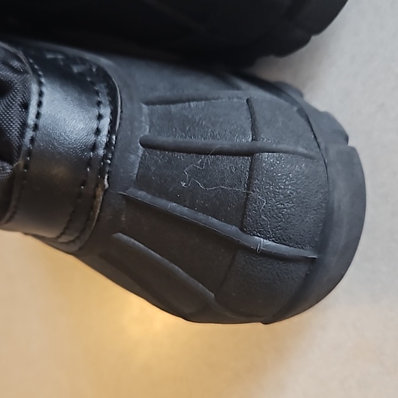 Ranger black snowboots - Picture 5 of 10